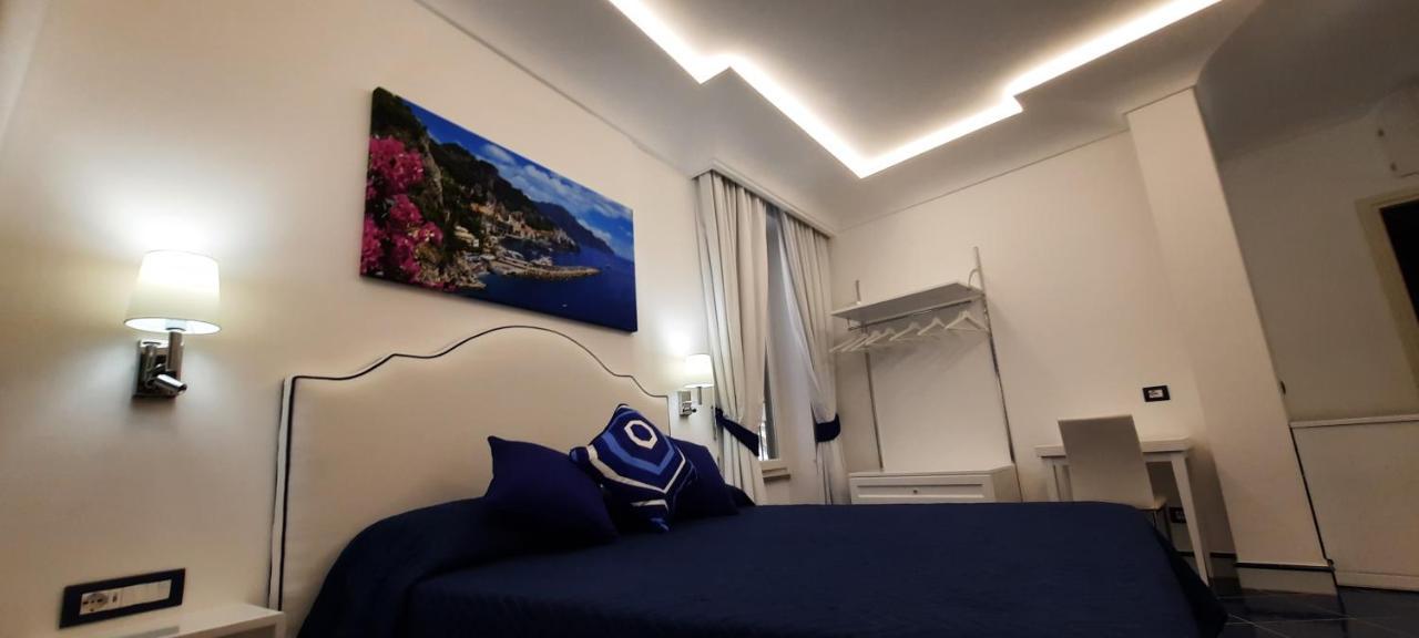 House & Amalfi